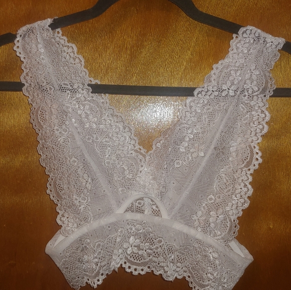Women's Deep V Sexy Lace Ultra Thin Bra - Picture 3 of 4